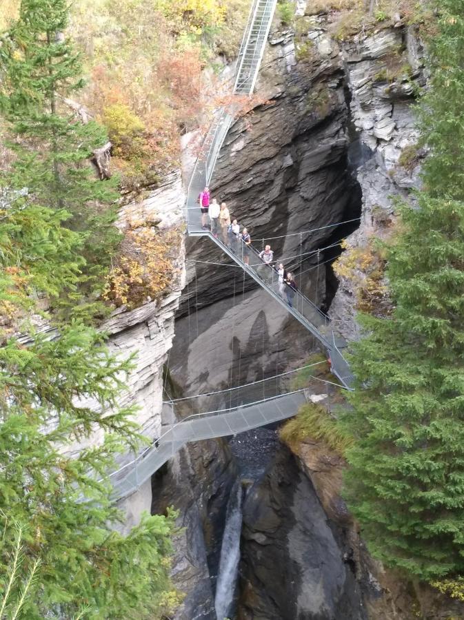 Chalet Waldrand Inden エクステリア 写真