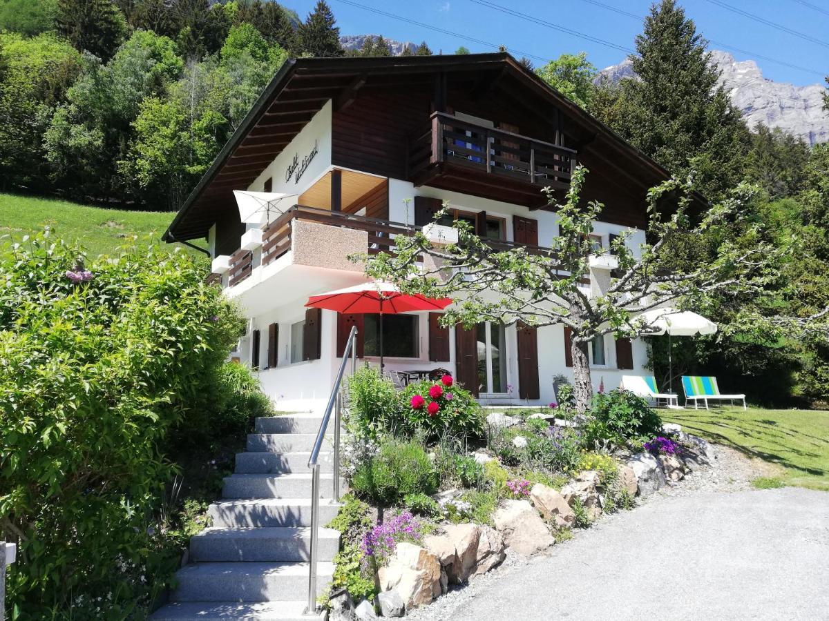 Chalet Waldrand Inden エクステリア 写真