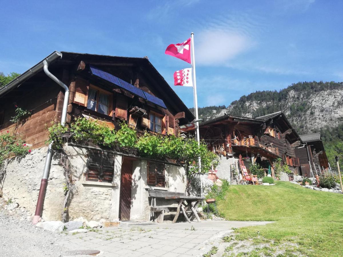 Chalet Waldrand Inden エクステリア 写真