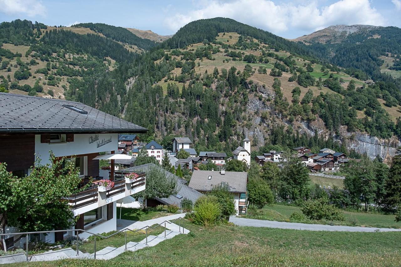 Chalet Waldrand Inden エクステリア 写真