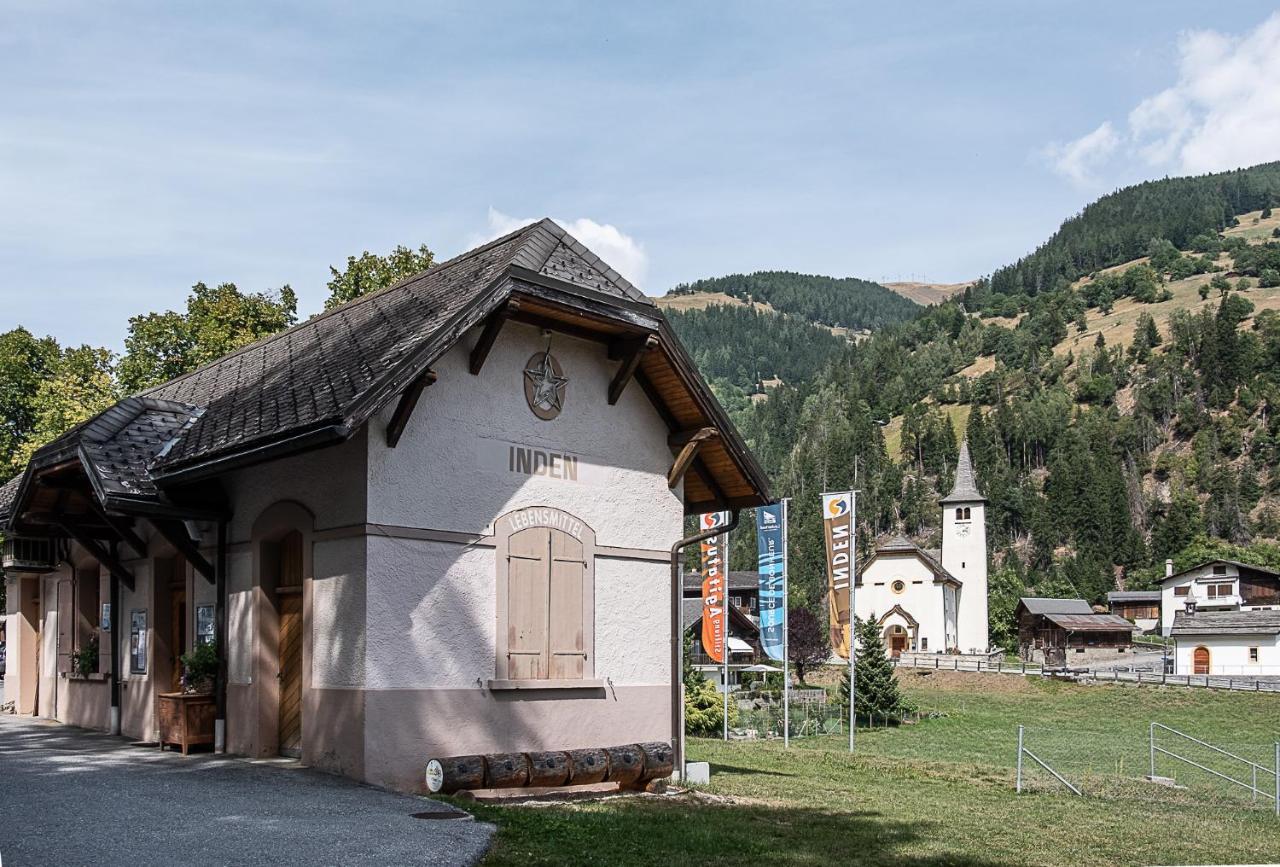 Chalet Waldrand Inden エクステリア 写真