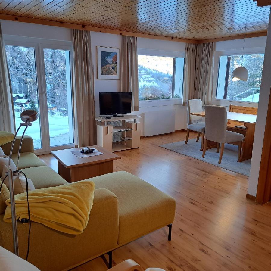 Chalet Waldrand Inden エクステリア 写真